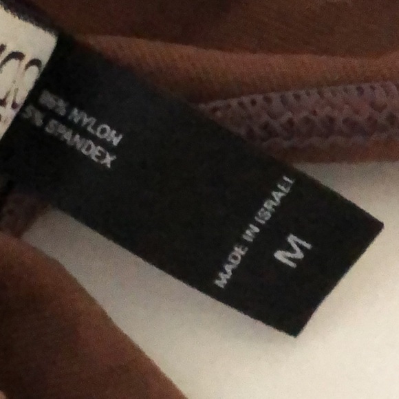 Body by Victoria Player Sports Bra · Medium support · Pull-on style - Picture 4 of 12